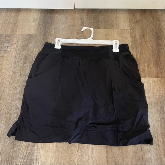 The North Face Dresses & Skirts - The North Face Black Skirt Size L